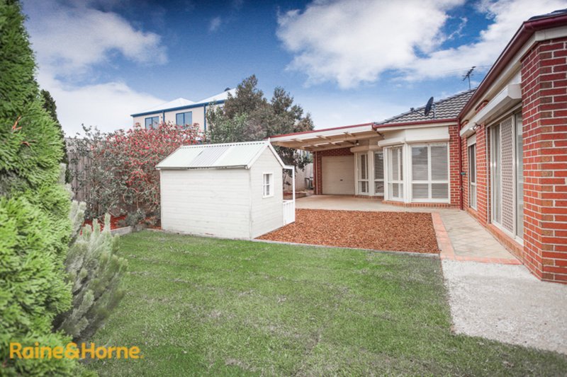 Photo - 14 Yallop Crescent, Sunbury VIC 3429 - Image 18