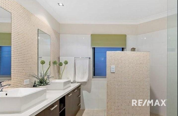 Photo - 14 Yorston Place, Ormiston QLD 4160 - Image 8
