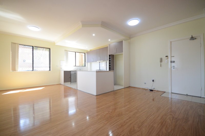 1/40-42 Lydbrook Street, Westmead NSW 2145