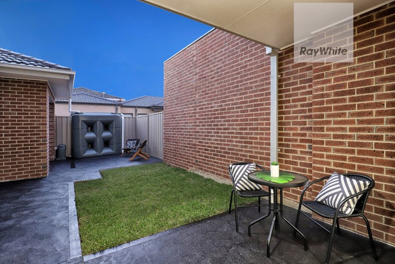 Photo - 1/40 Banksia Grove, Tullamarine VIC 3043 - Image 13