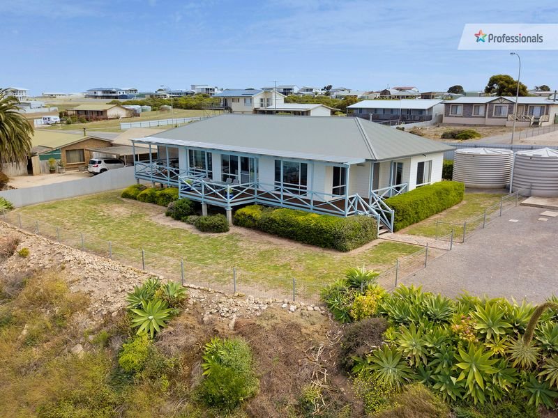 Photo - 140 Bayview Road, Point Turton SA 5575 - Image 2