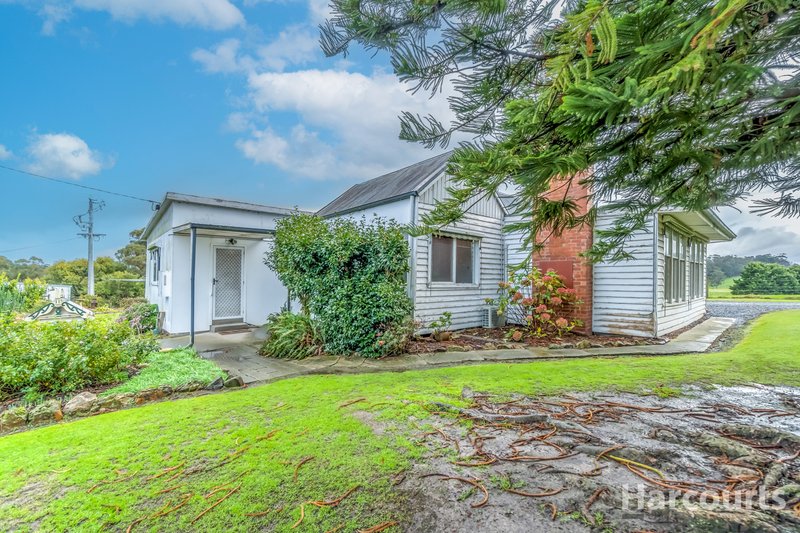 140 Clarke And Barr Road, Jindivick VIC 3818