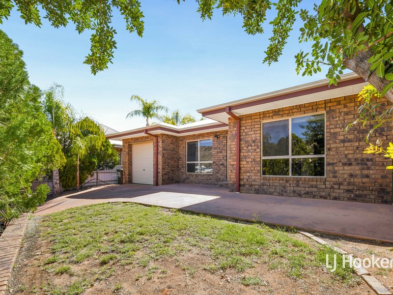 140 Cromwell Drive, Desert Springs NT 0870