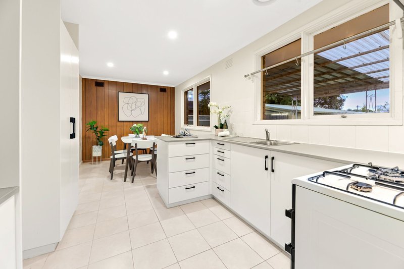 Photo - 140 Darren Road, Keysborough VIC 3173 - Image 7