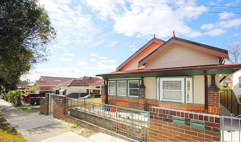 1/40 Dennis Street, Lakemba NSW 2195