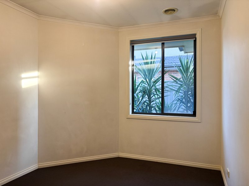 Photo - 1/40 Dundee Street, Reservoir VIC 3073 - Image 4