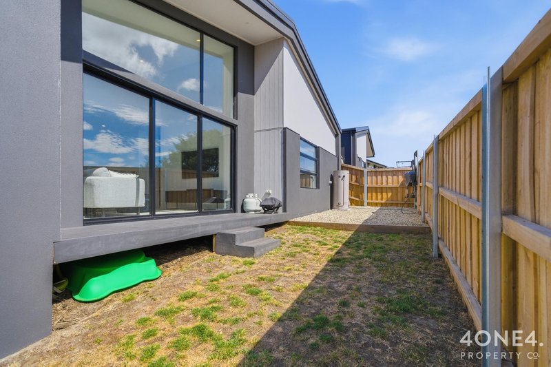 Photo - 1/40 Emerald Drive, Rokeby TAS 7019 - Image 2