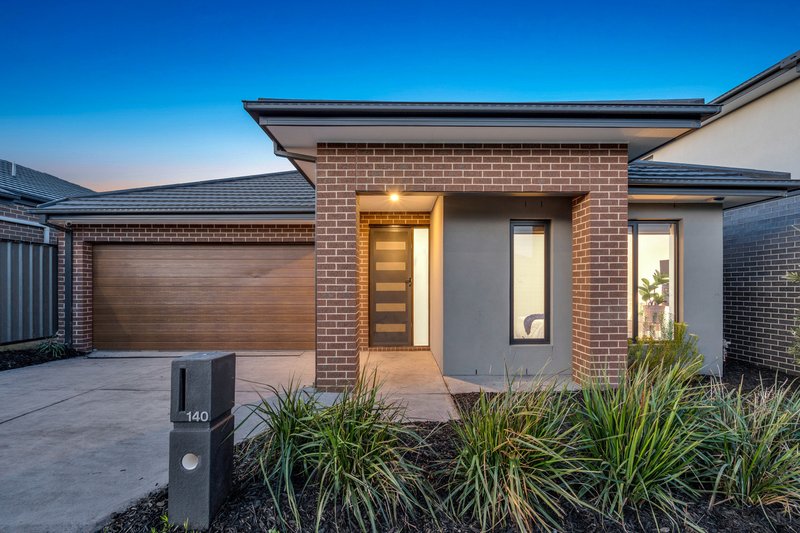 140 Fairways Boulevard, Craigieburn VIC 3064