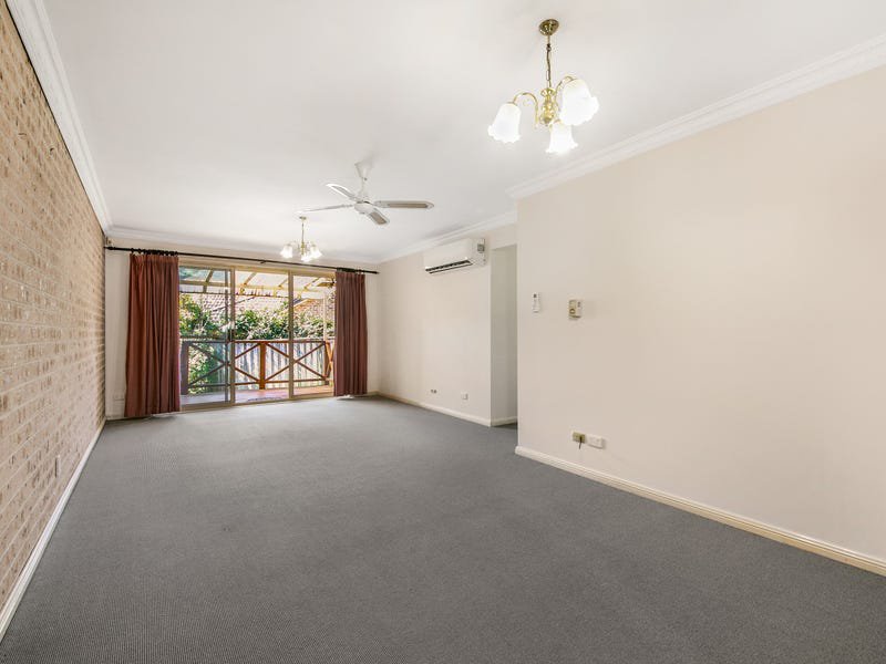 Photo - 1/40 Girraween Road, Girraween NSW 2145 - Image 3