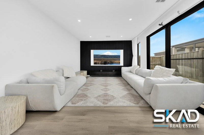 Photo - 140 Golf Links Drive, Beveridge VIC 3753 - Image 3