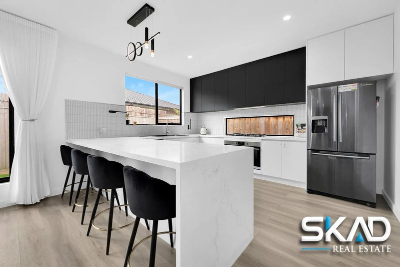 Photo - 140 Golf Links Drive, Beveridge VIC 3753 - Image 4