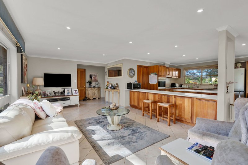 Photo - 140 Hall Lane, Whiteheads Creek VIC 3660 - Image 5