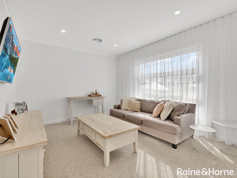 Photo - 140 Hughes Street, Kelso NSW 2795 - Image 9