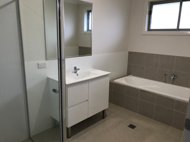 Photo - 1/40 Ibis Street, Tamworth NSW 2340 - Image 8