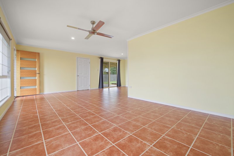 Photo - 140 J Hickey Avenue, Clinton QLD 4680 - Image 7