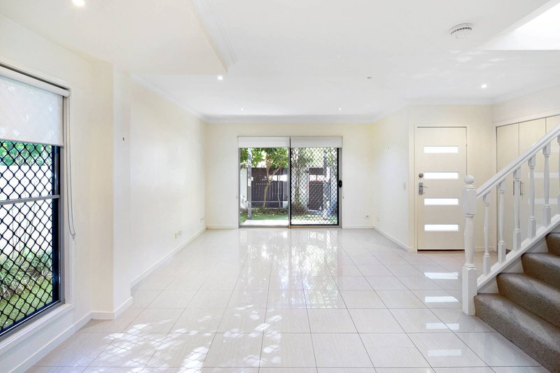 Photo - 1/40 Killeen Street, Nundah QLD 4012 - Image 4