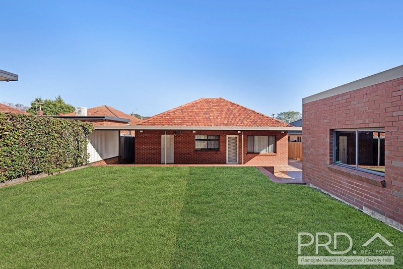 Photo - 140 Kingsgrove Road, Kingsgrove NSW 2208 - Image 11