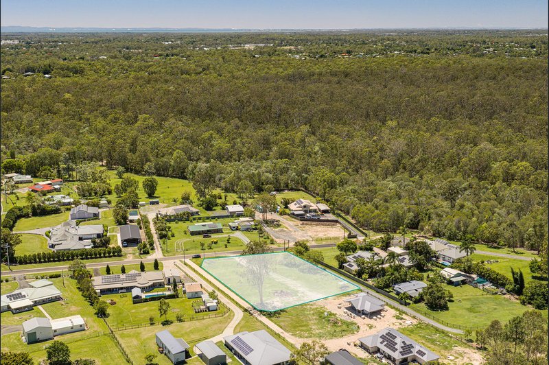 Photo - 140 Macginley Road, Upper Caboolture QLD 4510 - Image 8