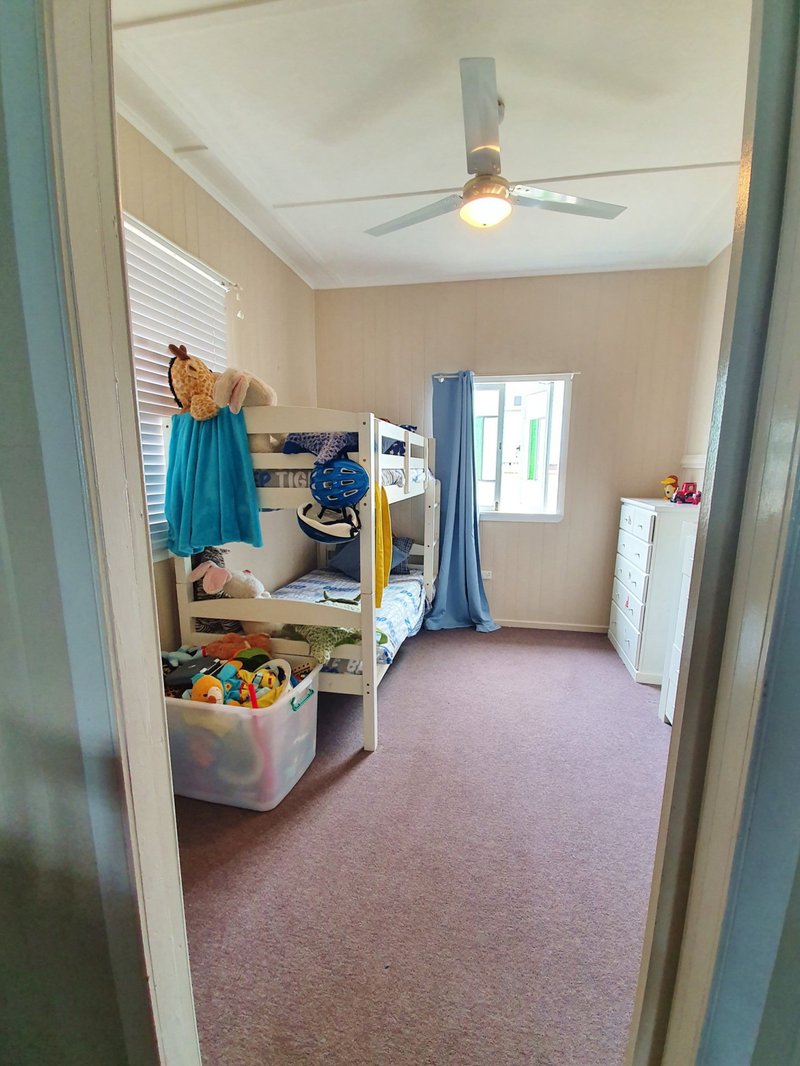 Photo - 140 Mackenzie Street, Wondai QLD 4606 - Image 6