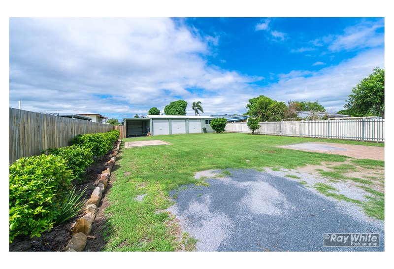 Photo - 140 Mostyn Street, Berserker QLD 4701 - Image 2