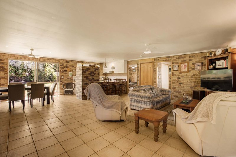 Photo - 140 Mudjimba Beach Road, Mudjimba QLD 4564 - Image 8