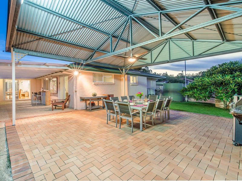 Photo - 140 Pioneer Crescent, Bellbowrie QLD 4070 - Image 13