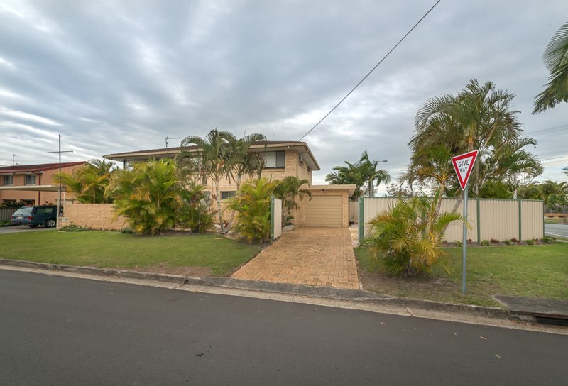 1/40 Poinsettia Avenue, Runaway Bay QLD 4216