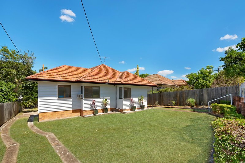 Photo - 140 Tarragindi Road, Tarragindi QLD 4121 - Image 4