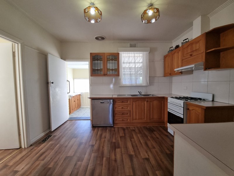 Photo - 140 Tucker Road, Bentleigh VIC 3204 - Image 3