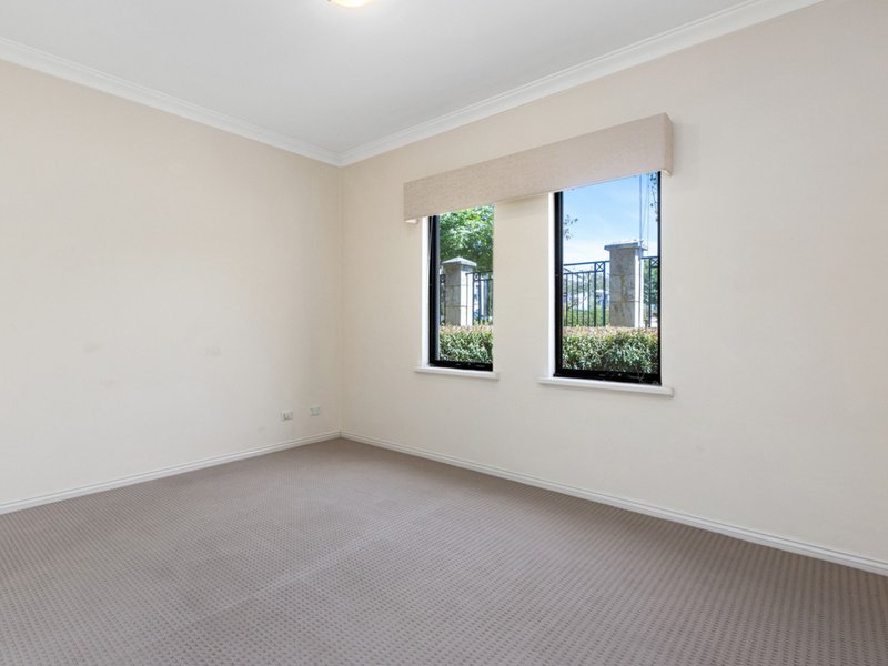 Photo - 1/40 Victory Terrace, East Perth WA 6004 - Image 14