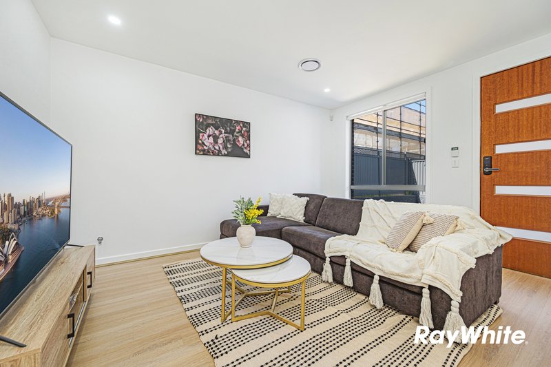 Photo - 1/40 Wilson Road, Acacia Gardens NSW 2763 - Image 2