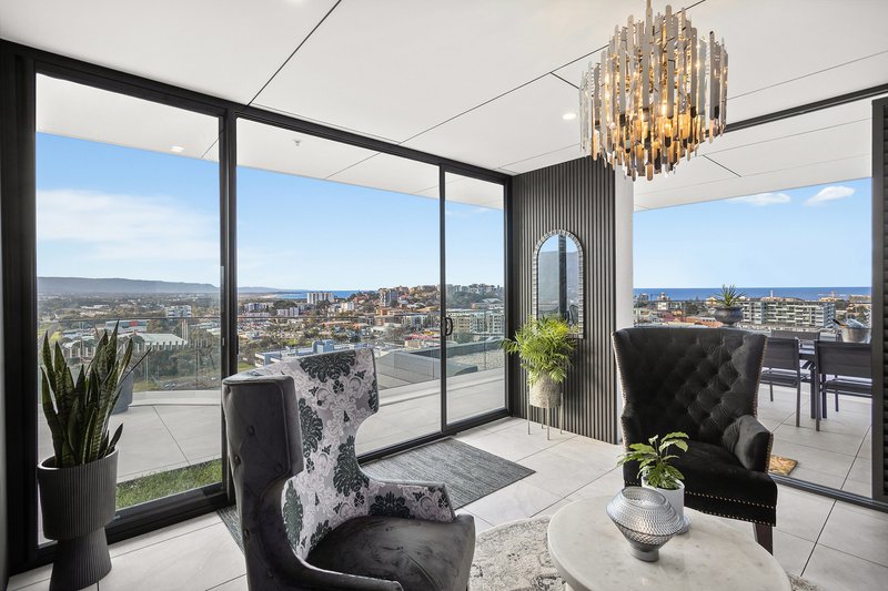 Photo - 1401/16-20 Belmore Street, Wollongong NSW 2500 - Image 2