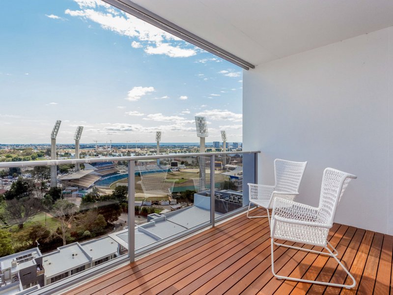 Photo - 1401/8 Adelaide Terrace, East Perth WA 6004 - Image 16