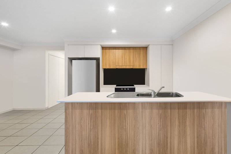 Photo - 140/18 Bronzewing Street, Redbank Plains QLD 4301 - Image 3