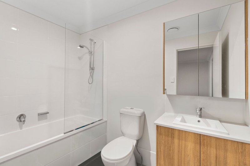 Photo - 140/18 Bronzewing Street, Redbank Plains QLD 4301 - Image 7