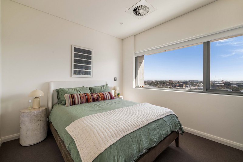 Photo - 1402/1A Lawson Square, Redfern NSW 2016 - Image 8