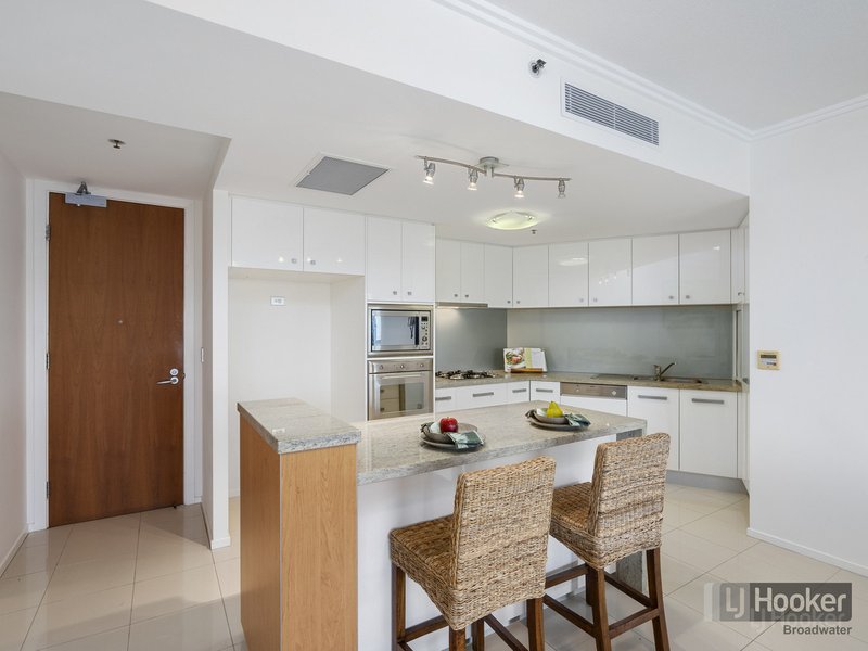 Photo - 1402/300 Marine Parade, Labrador QLD 4215 - Image 7