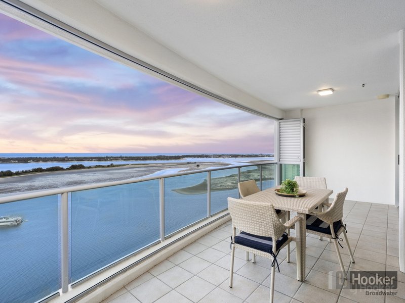 Photo - 1402/300 Marine Parade, Labrador QLD 4215 - Image 20