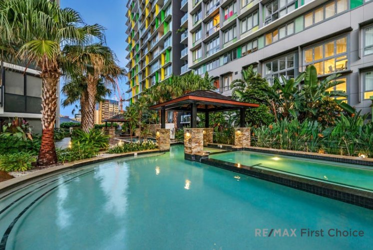 Photo - 1402/348 Water Street, Fortitude Valley QLD 4006 - Image 12