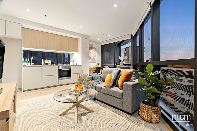 Photo - 1402S/883 Collins Street, Docklands VIC 3008 - Image 3