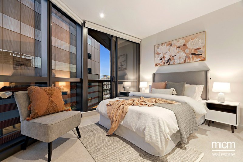 Photo - 1402S/883 Collins Street, Docklands VIC 3008 - Image 6