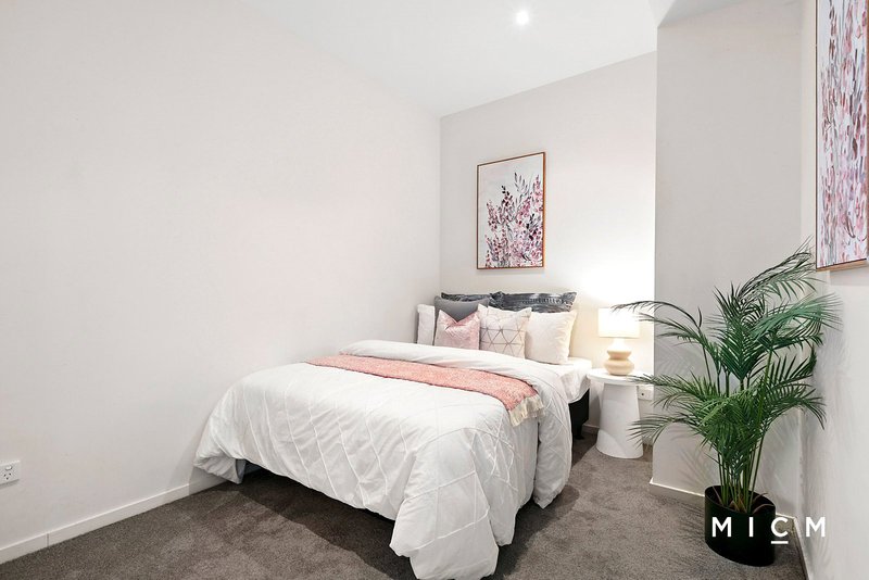 Photo - 1403/225 Elizabeth Street, Melbourne VIC 3000 - Image 6