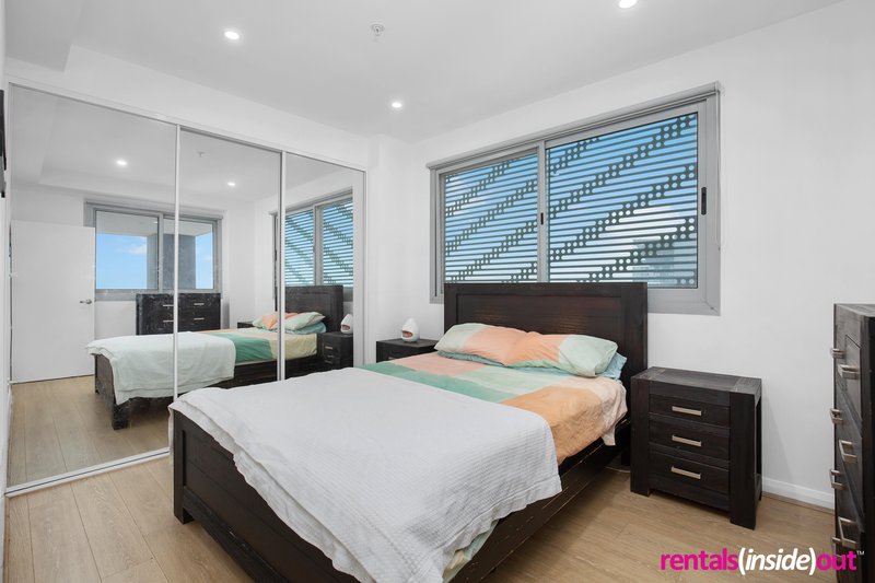 Photo - 1403/5 Second Avenue, Blacktown NSW 2148 - Image 4