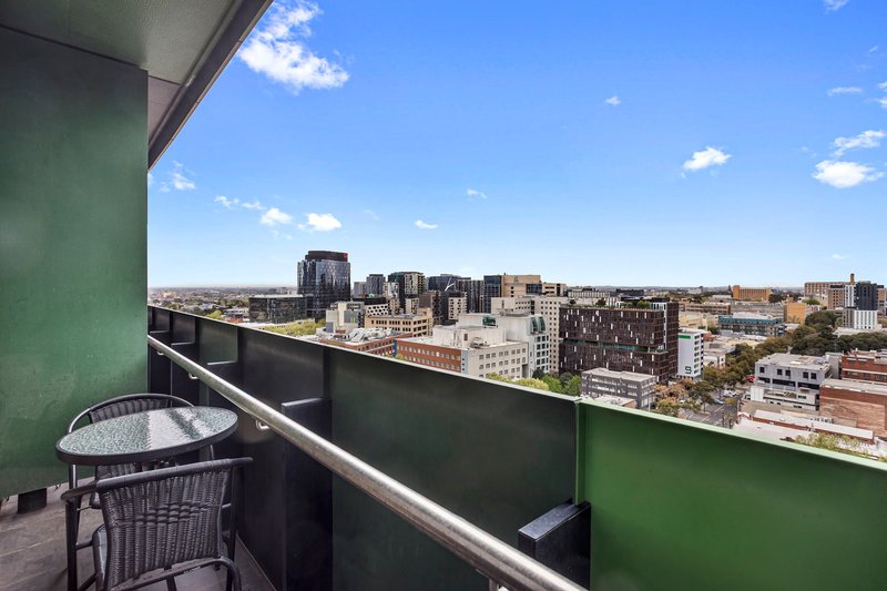 Photo - 1403/555 Swanston Street, Carlton VIC 3053 - Image 7
