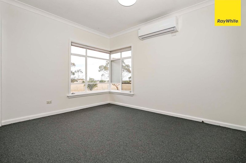 Photo - 1404 Gisborne Melton Road, Toolern Vale VIC 3337 - Image 4