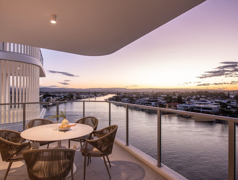 Photo - 1404/1 Cannes Avenue, Surfers Paradise QLD 4217 - Image 4