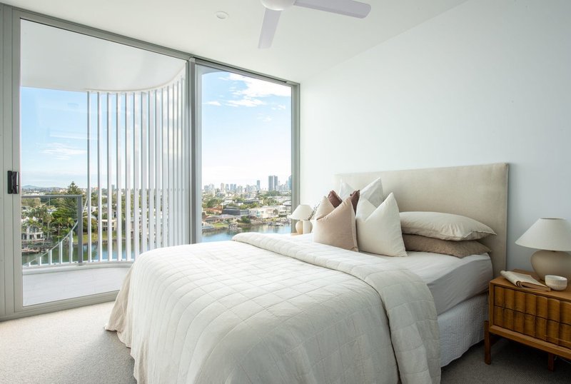 Photo - 1404/1 Cannes Avenue, Surfers Paradise QLD 4217 - Image 10