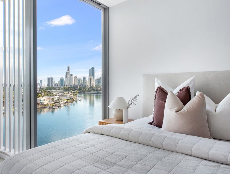 Photo - 1404/1 Cannes Avenue, Surfers Paradise QLD 4217 - Image 11