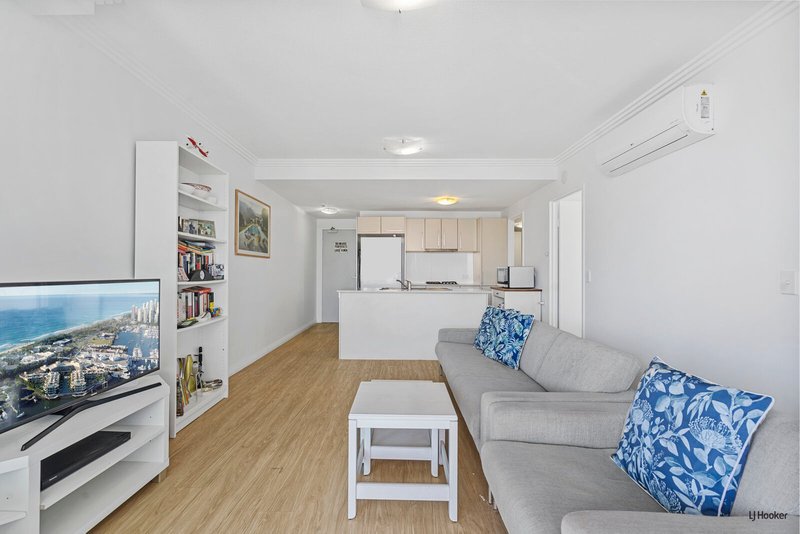 Photo - 1404/10 Fifth Avenue, Palm Beach QLD 4221 - Image 6