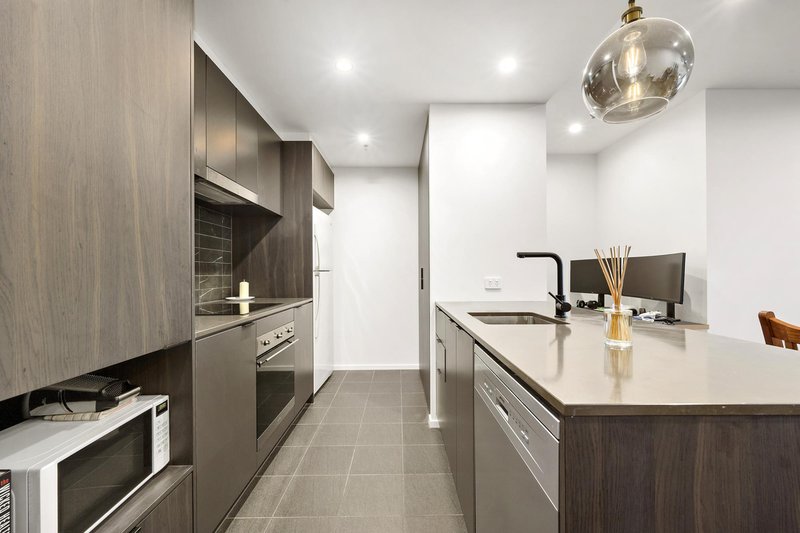 Photo - 1404/15 Bowes Street, Phillip ACT 2606 - Image 6